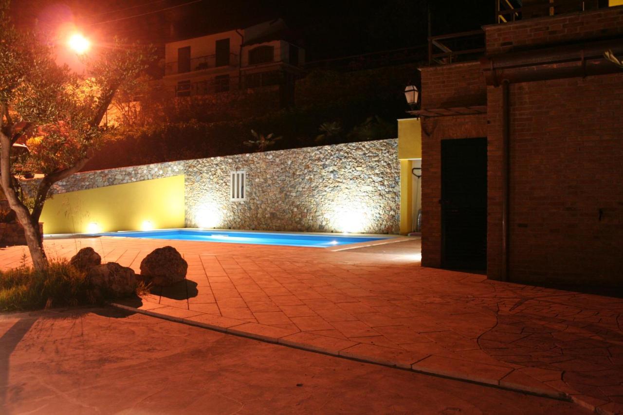Magliolo Villa Pina מראה חיצוני תמונה